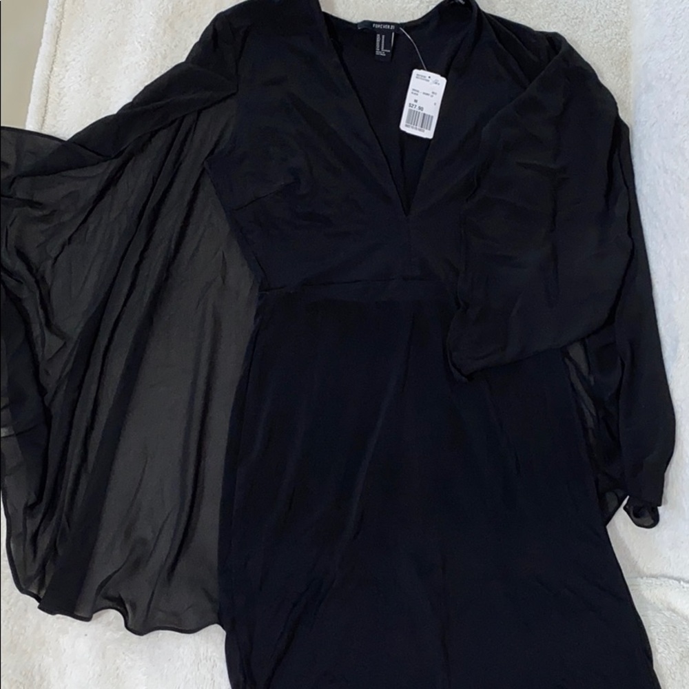 💰2 for $20💰CAPE MID THIGH BLACK DRESS